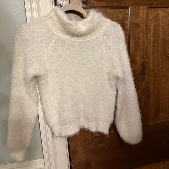 White sweater - Picture 3 of 3